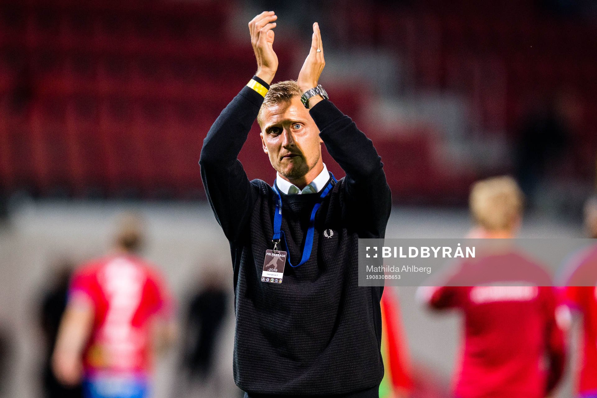 Helsingborgs Pär Hansson tackar publiken