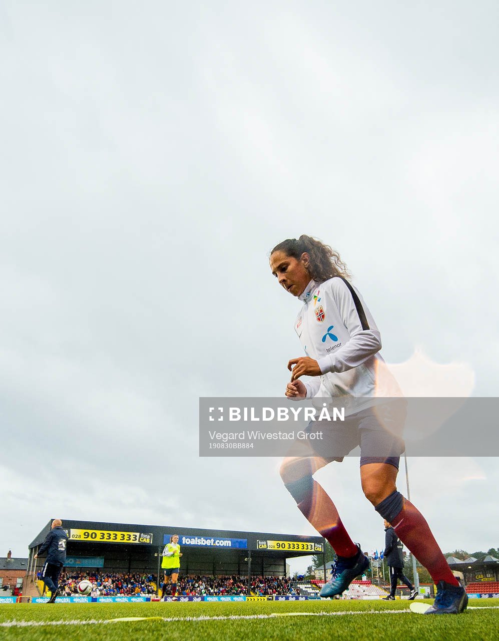 Ingrid Moe Wold of Norway warms up