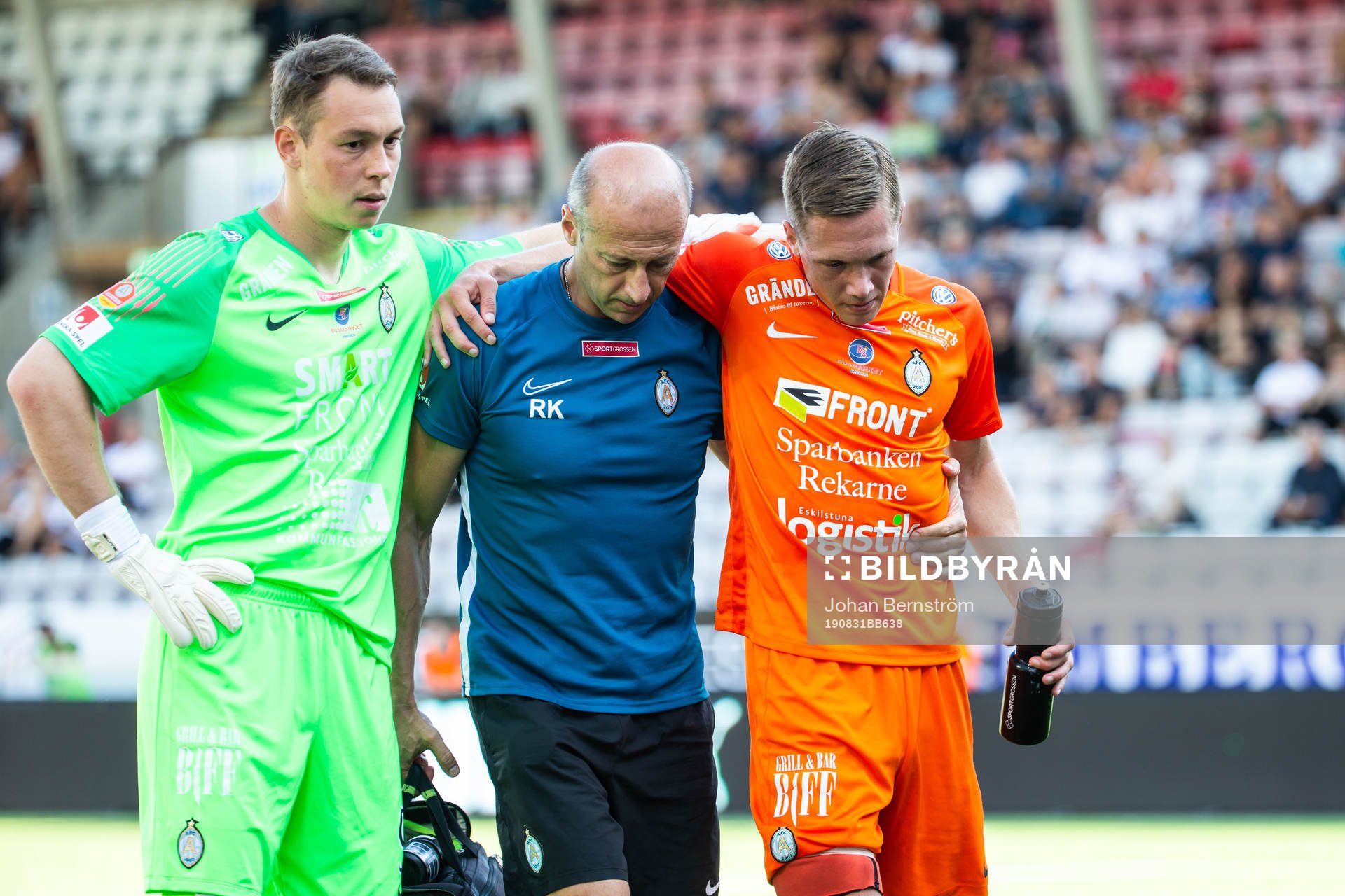 AFC Eskilstunas Gustav Jarl får assistans av målvakt Ihor