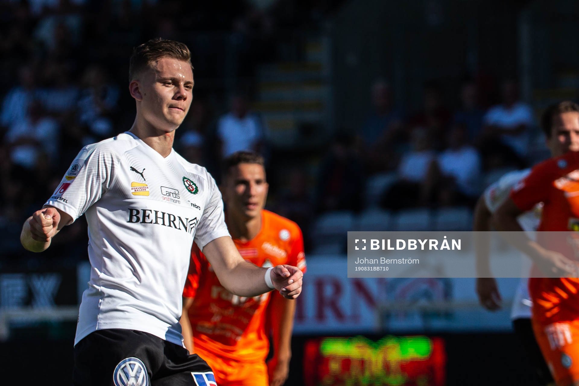 Örebros Jake Larsson jublar efter 2-0 under fotbollsmatchen i Allsvenskan mellan Örebro och AFC Eskilstuna den 31 augusti 2019 i Örebro.