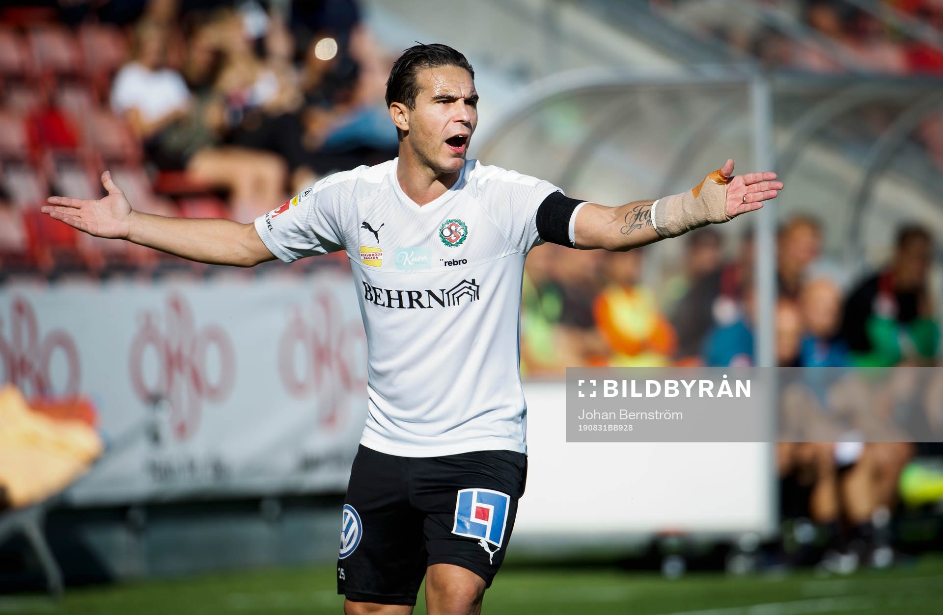 Örebros Nordin Gerzic deppar