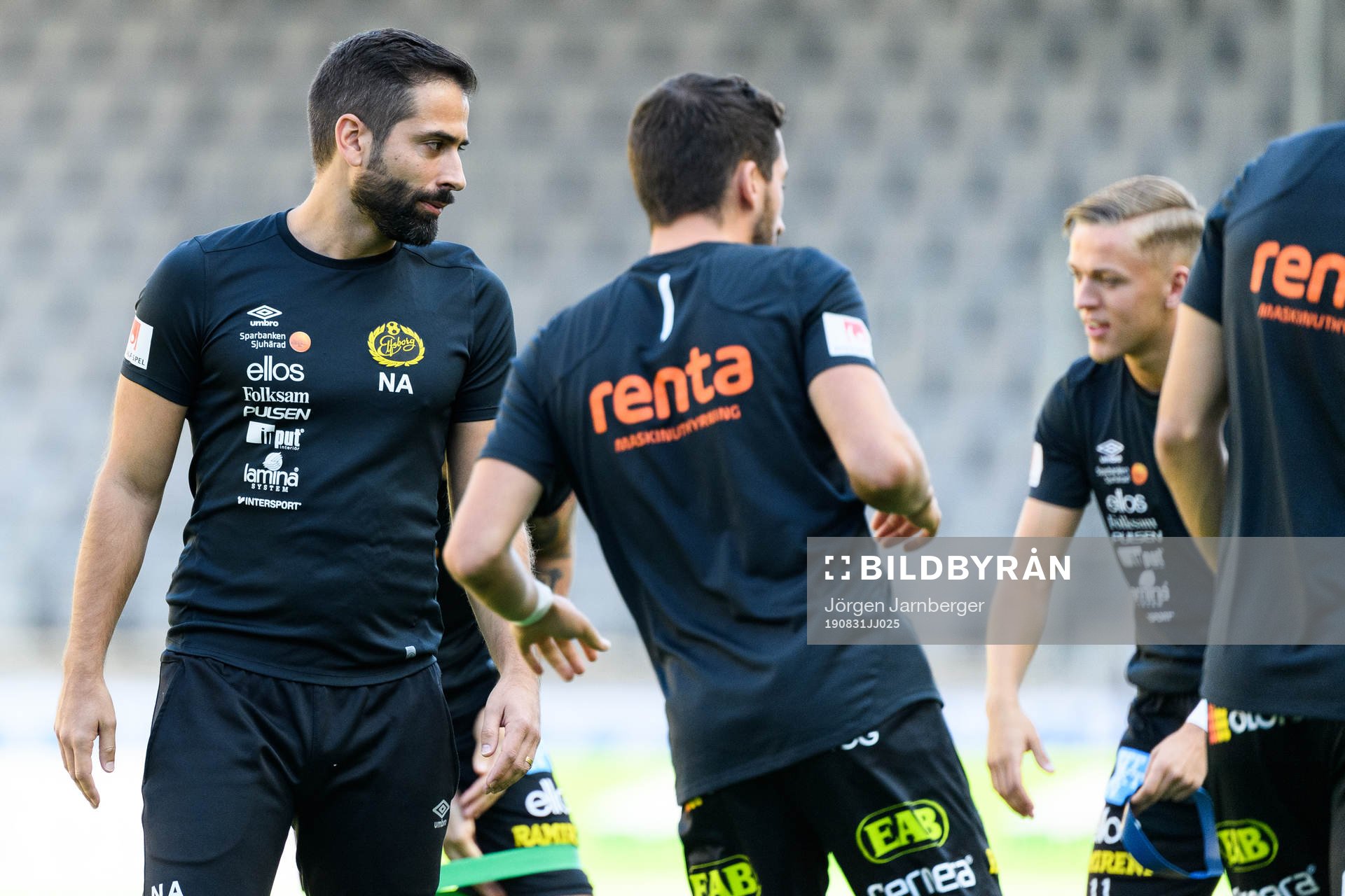 Elfsborgs assisterande manager Nuno De Almeida under uppvärmningen inför fotbollsmatchen i Allsvenskan mellan Elfsborg och Sirius den 31 augusti 2019 i Borås.