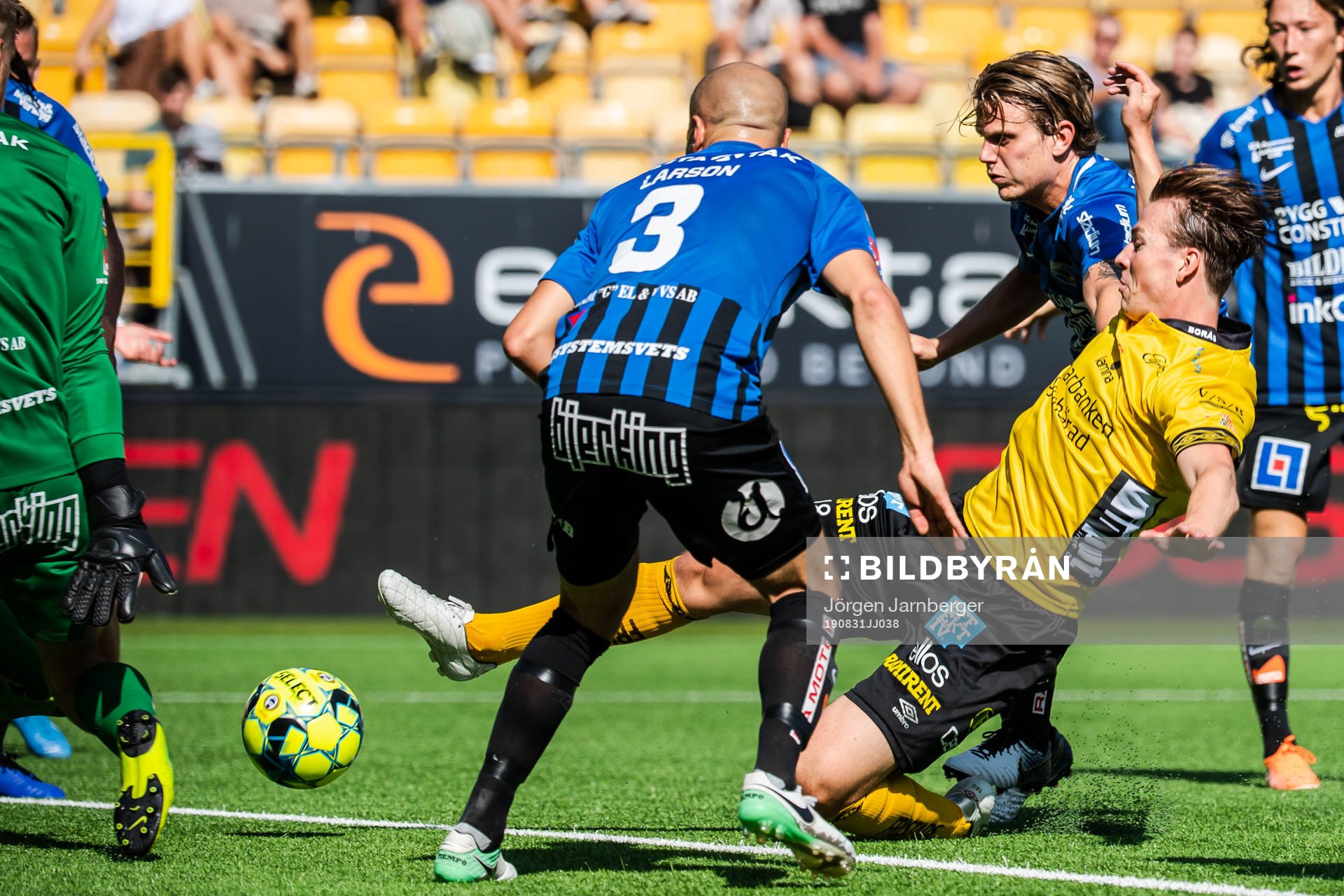 Elfsborgs Simon Olsson gör 1-0