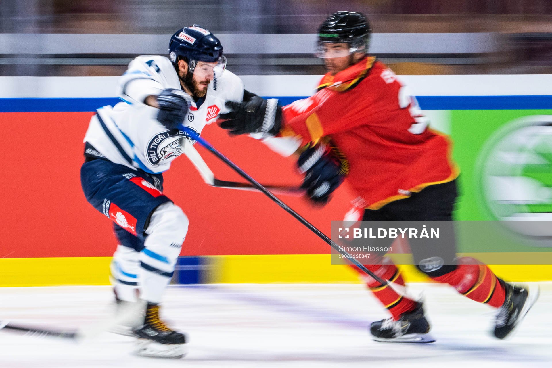 Tomas Filippi of Liberec and Oscar Engsund of Luleå