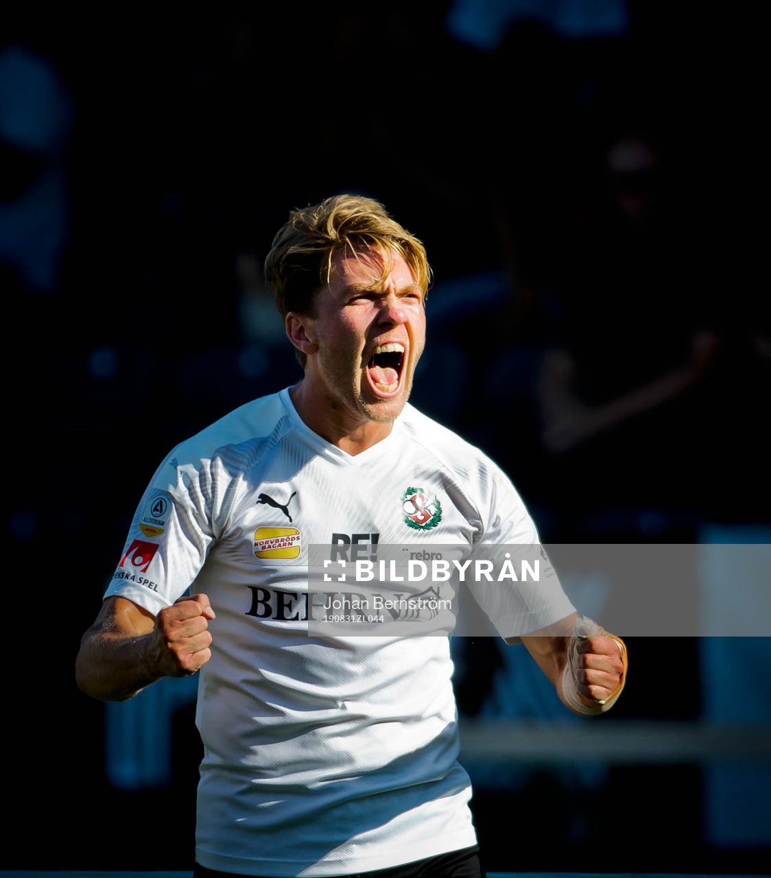 Örebros Martin Broberg gör 1-0 och jublar