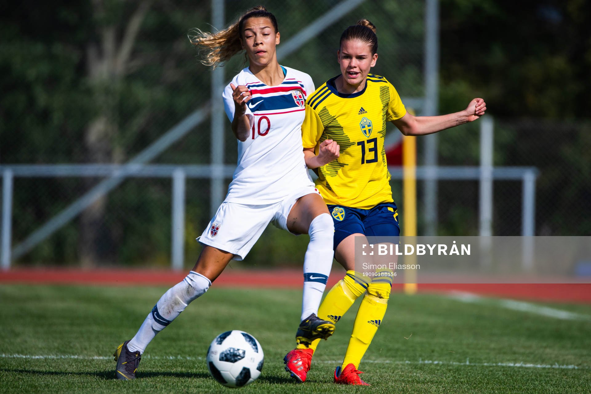 Celin Bizet Ildhusöy of Norway and My Cato of Sweden