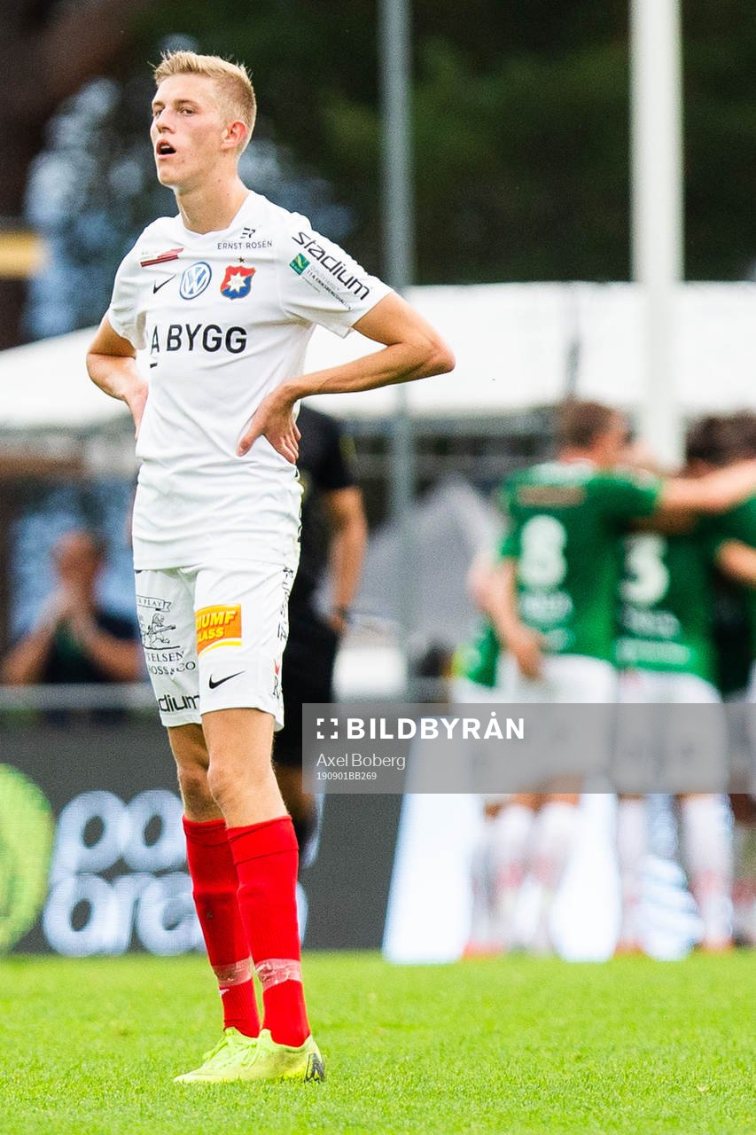 Örgrytes Alexander Bernhardsson deppar