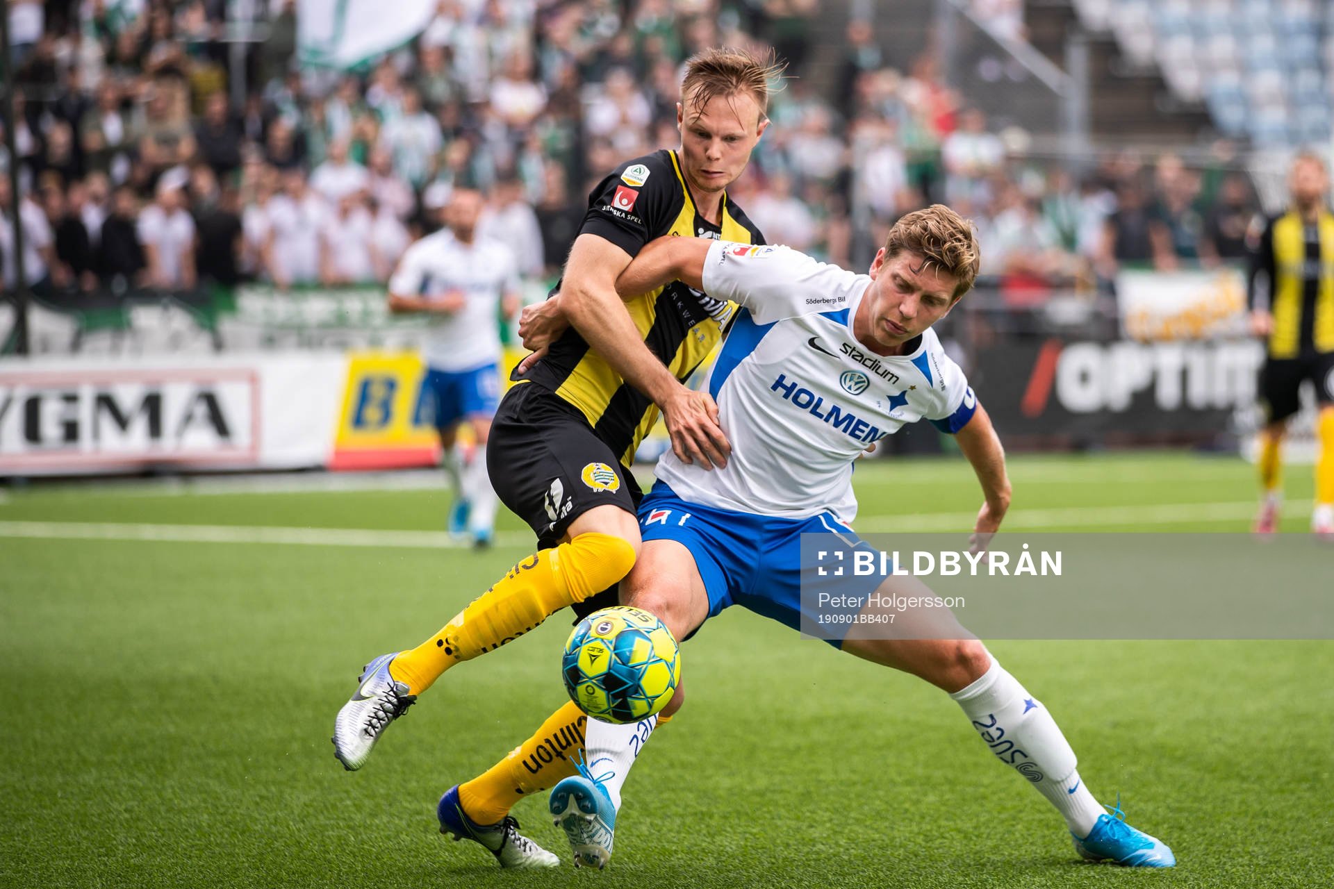IFK Norrköpings Alexander Fransson and Hammarbys Tim