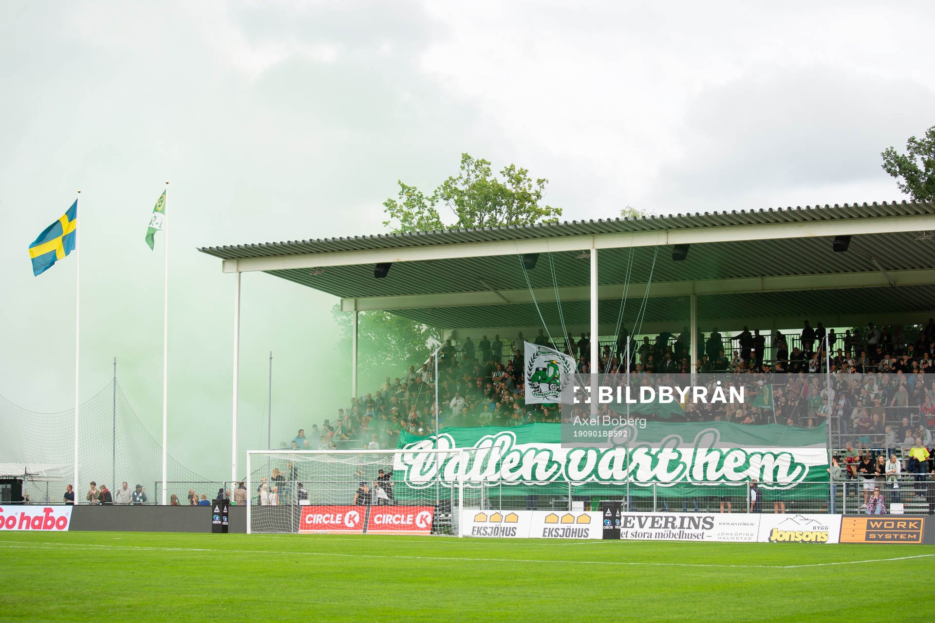 Jönköpings supportrar med ett tifo