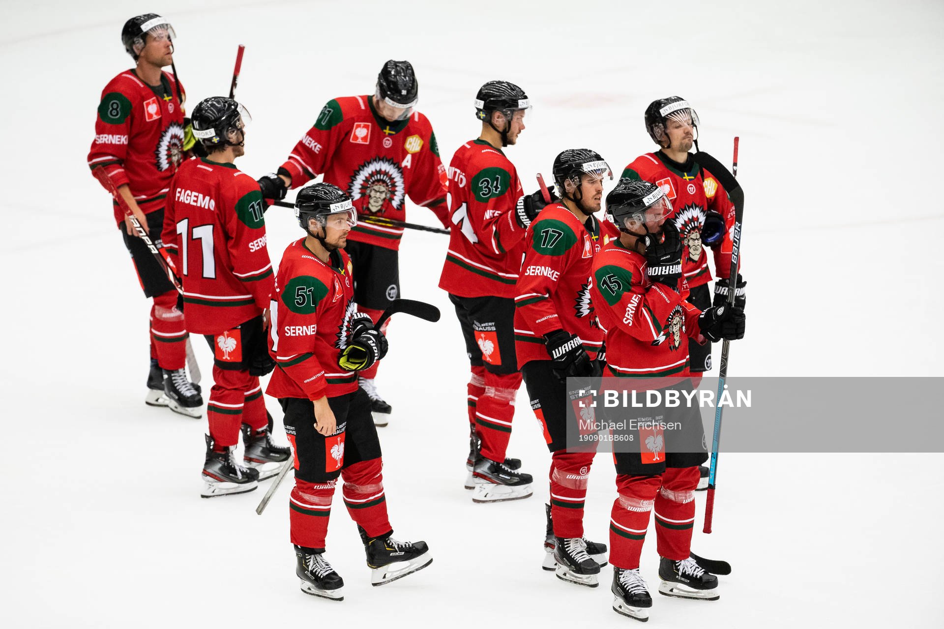 Players of Frölunda looks dejected