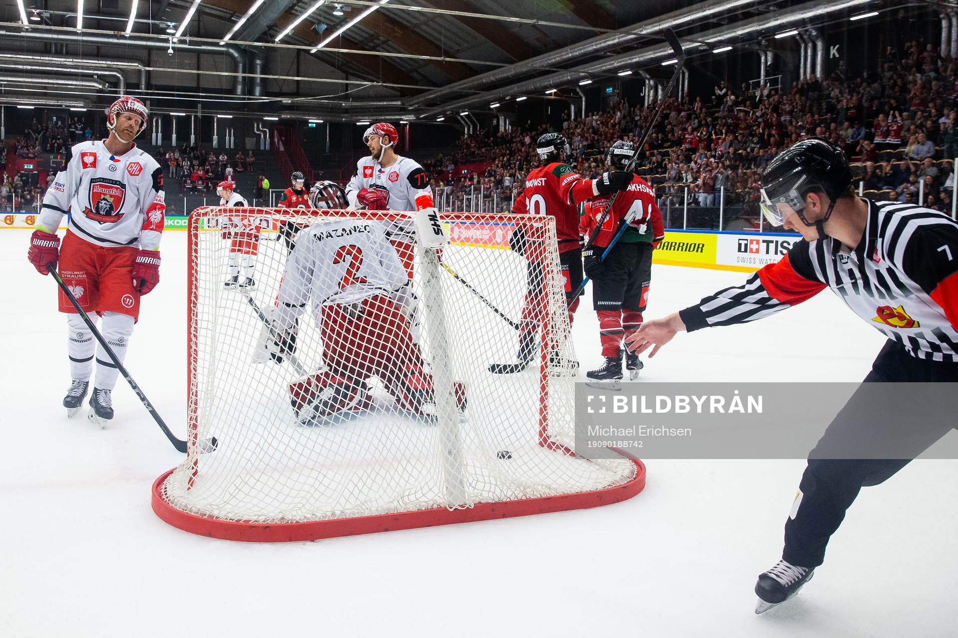 Rhett Rakshani celebrates scoring 2-3 behind goalkeeper