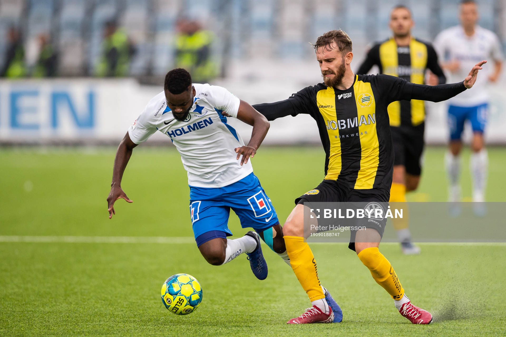 Hammarbys Simon Sandberg och IFK Norrköpings Maic Sema