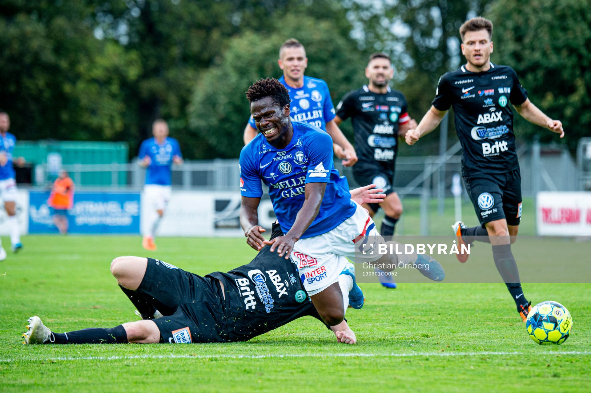 Trelleborgs Abdul Fatawu Safiu mot Västerås Jesper Florén