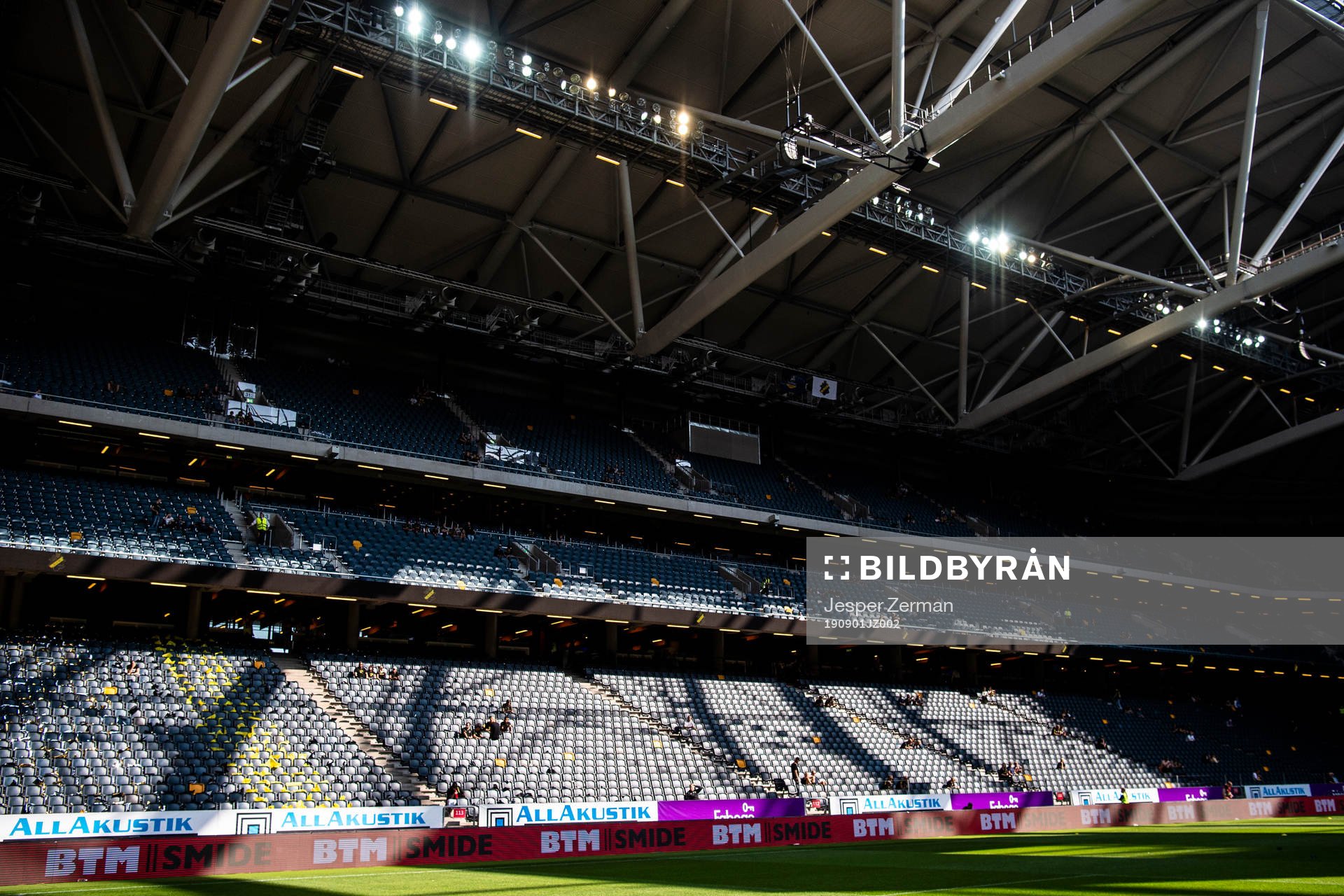 Generell vy över Friends Arenas läktare inför fotbollsmatchen i Allsvenskan mellan AIK och Djurgården den 1 september 2019 i Stockholm.