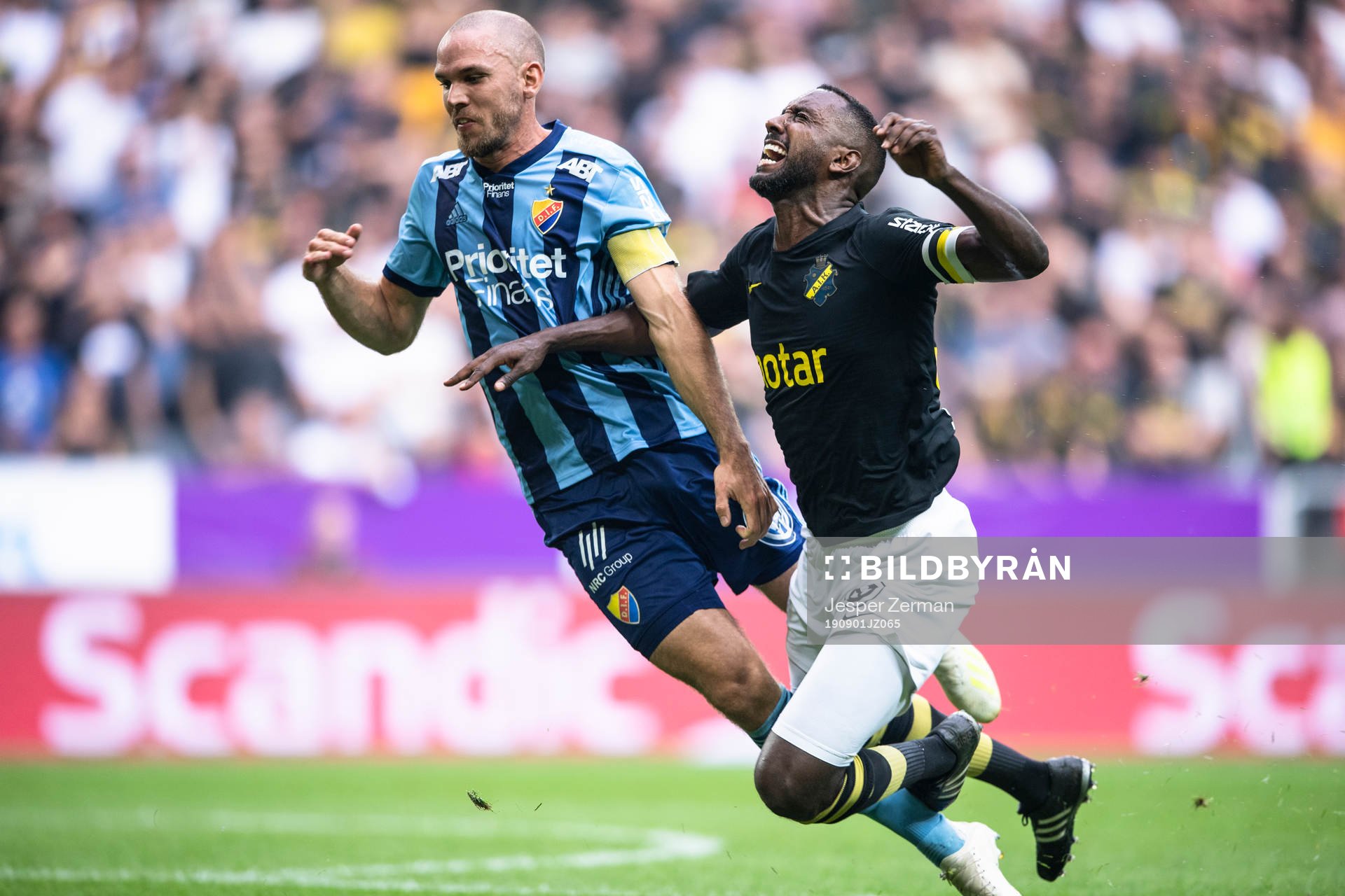 s Henok Goitom i en situation som ledde till AIK:s