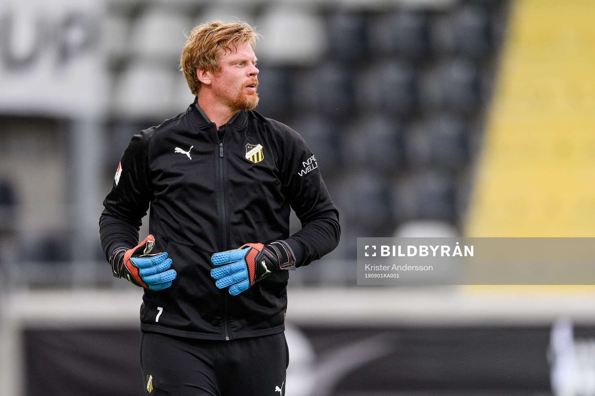 Häckens målvakt Christoffer Källqvist före