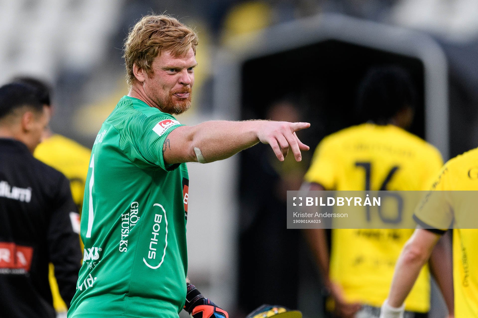 Häckens målvakt Christoffer Källqvist jublar