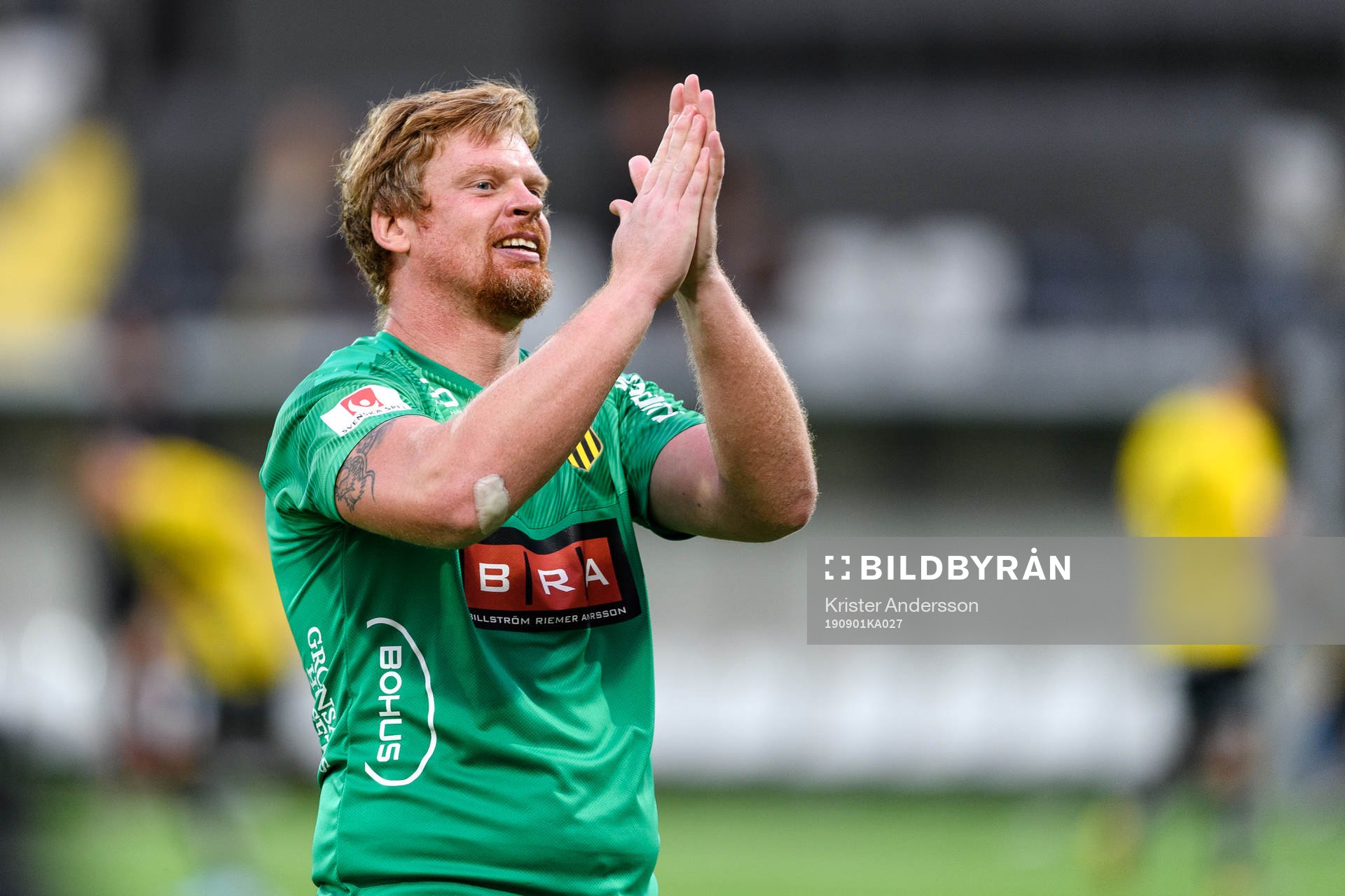 Häckens målvakt Christoffer Källqvist jublar
