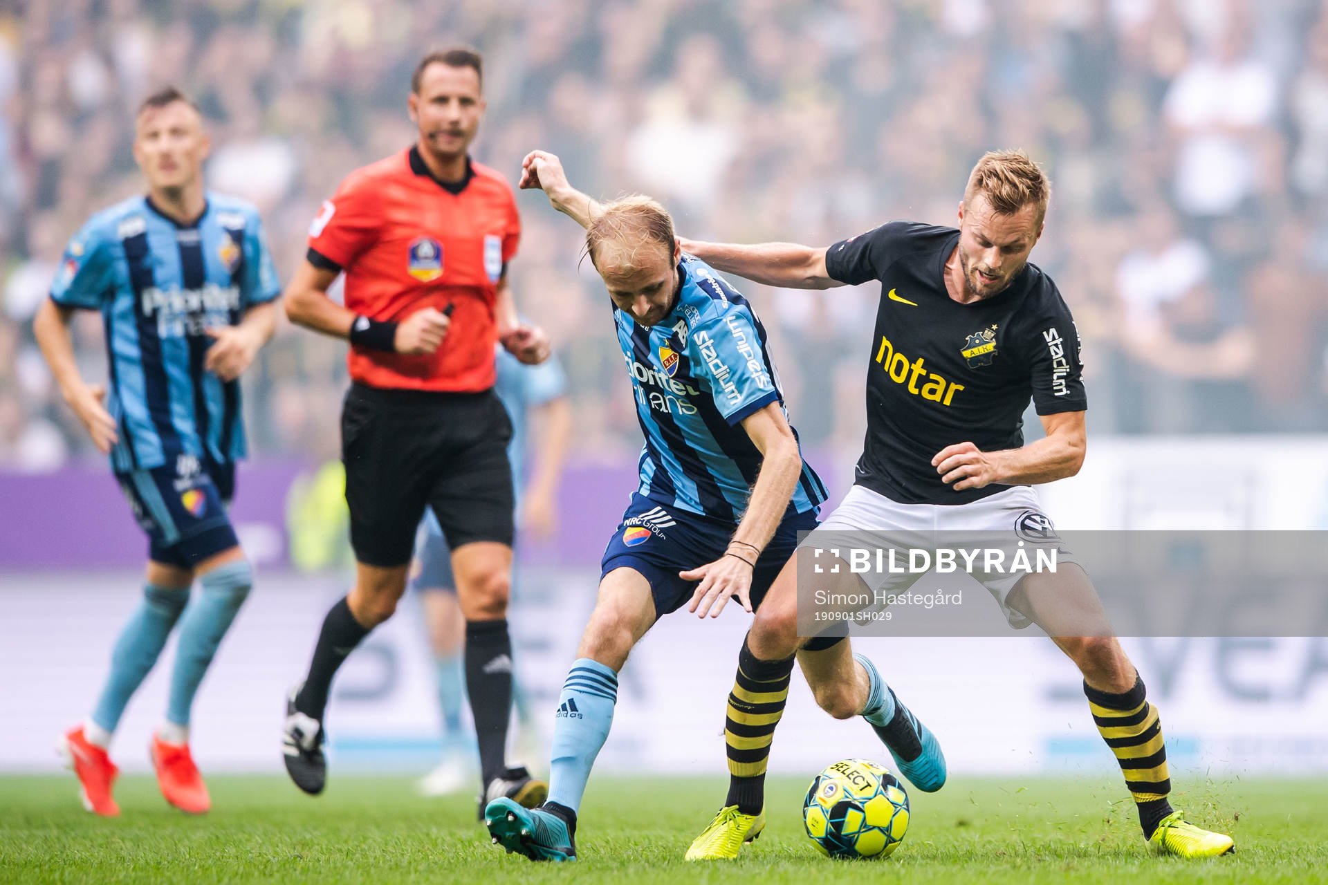 s Sebastian Larsson