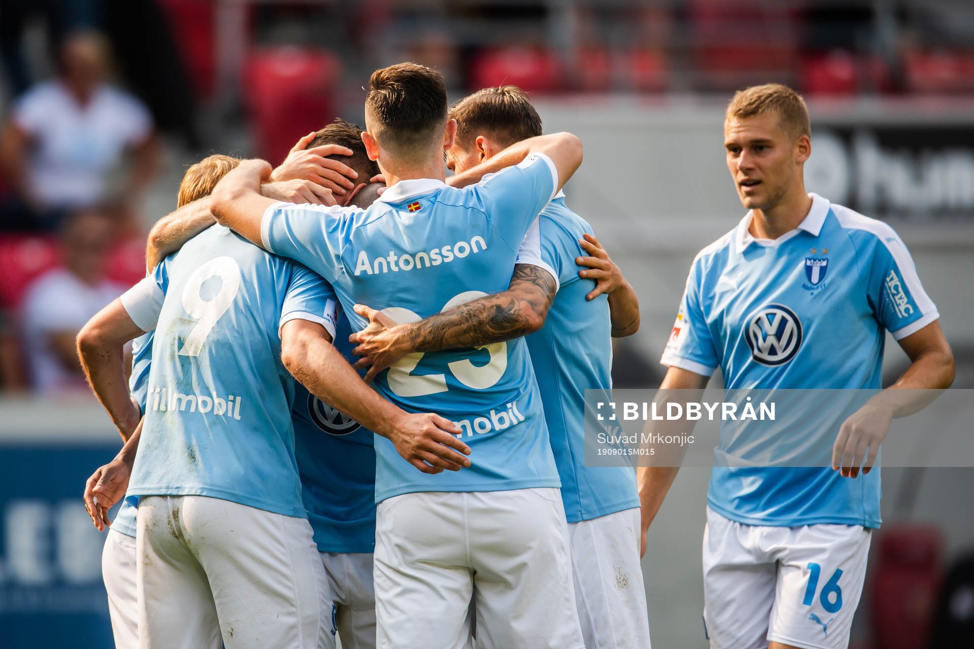 Malmö FFs Markus Rosenberg jublar med lagkamrater