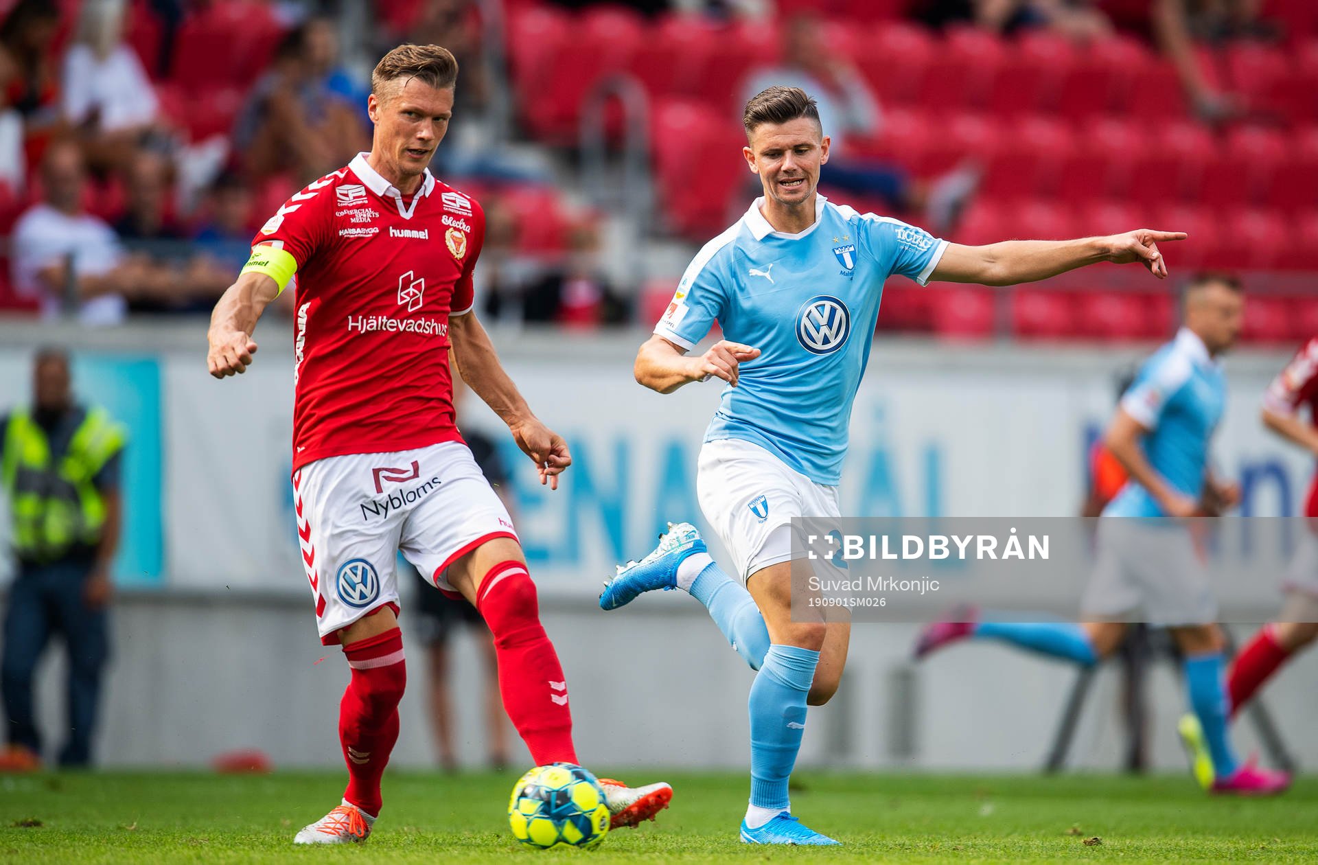 Kalmars Viktor Elm och Malmö FFs Marcus Antonsson
