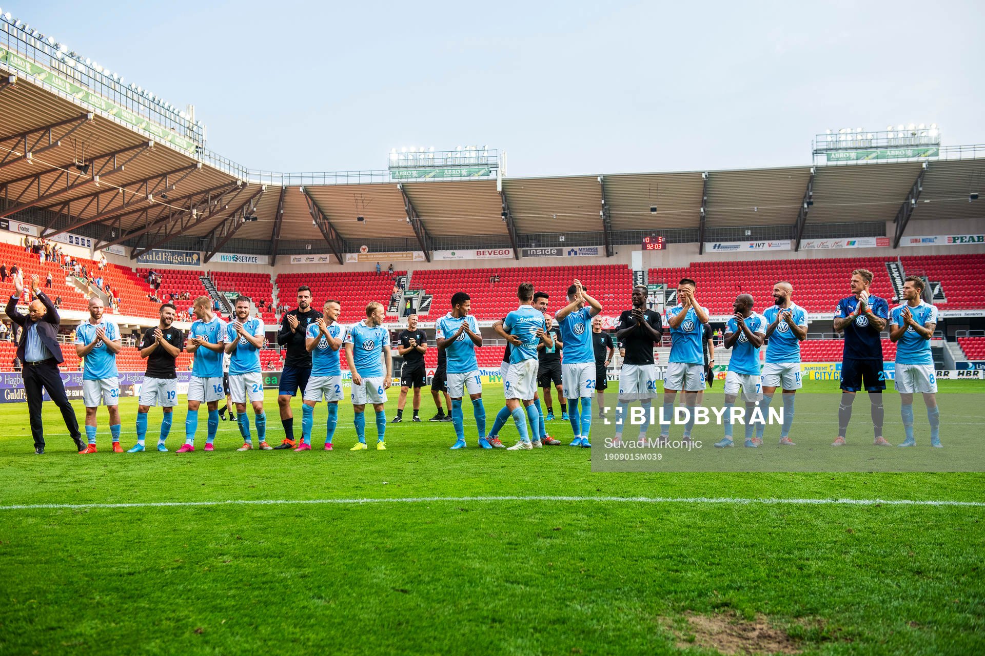 Malmö FF spelarna jublar