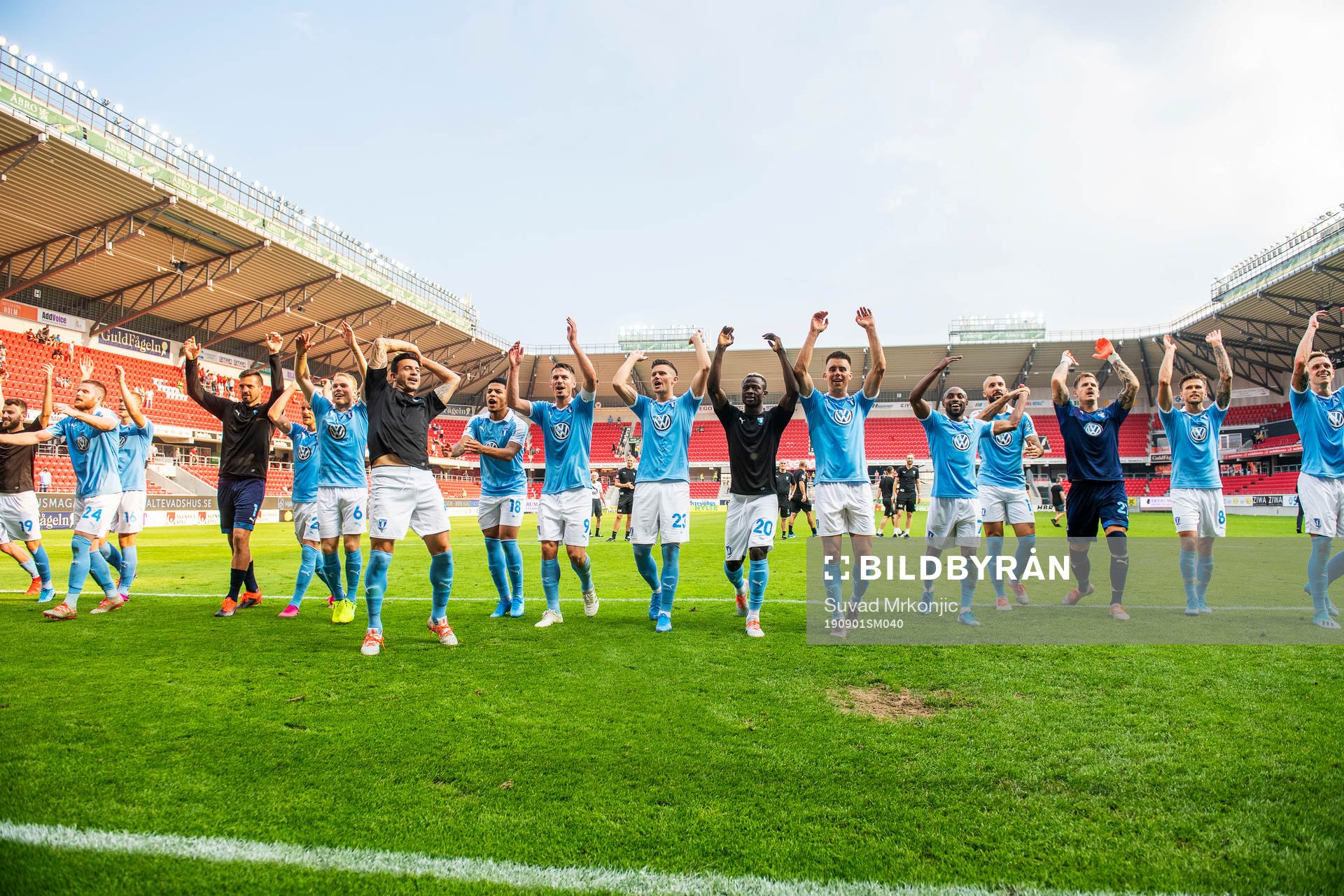 Malmö FF spelarna jublar