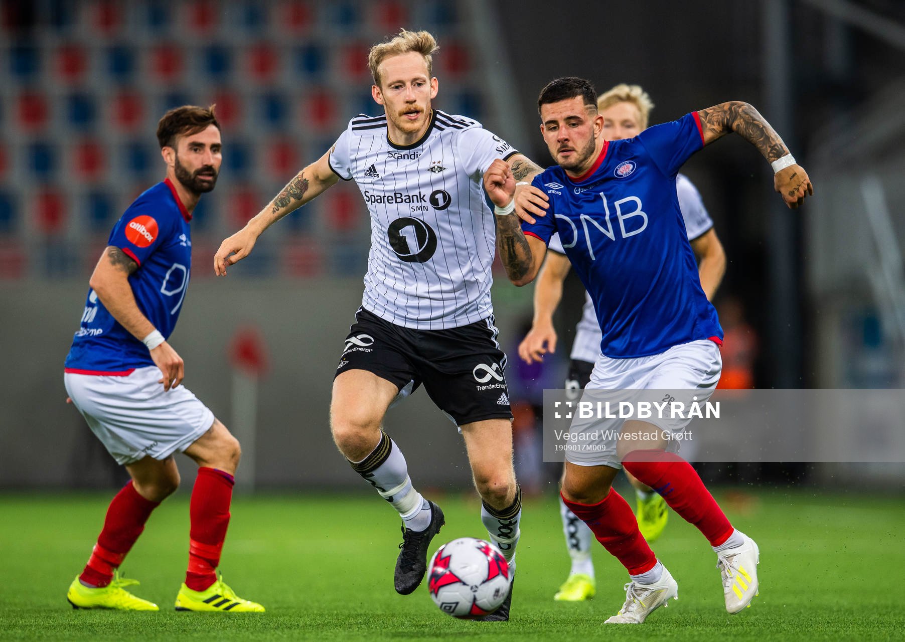 Gjermund Åsen of Rosenborg and Aron Leonard Dønnum of