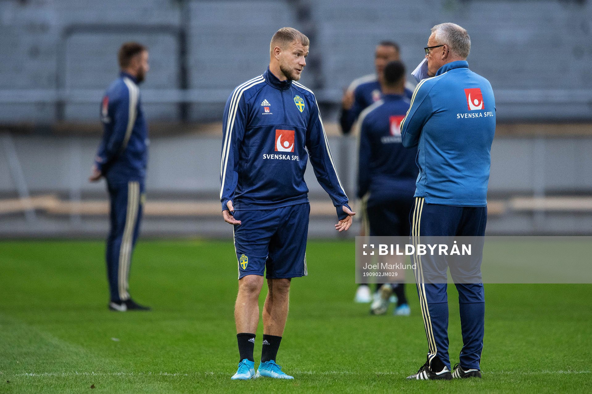 John Guidetti and Janne Andersson, head coach of the