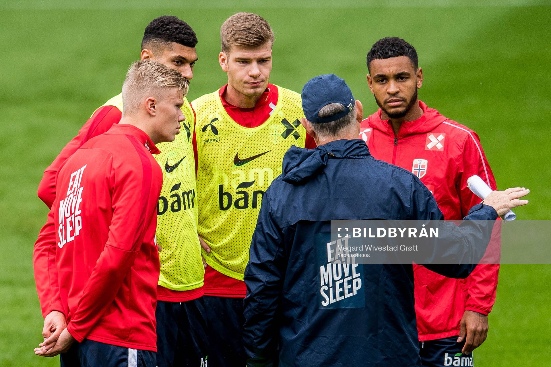Lars Lagerbäck, head coach of Norway, talks to Erling