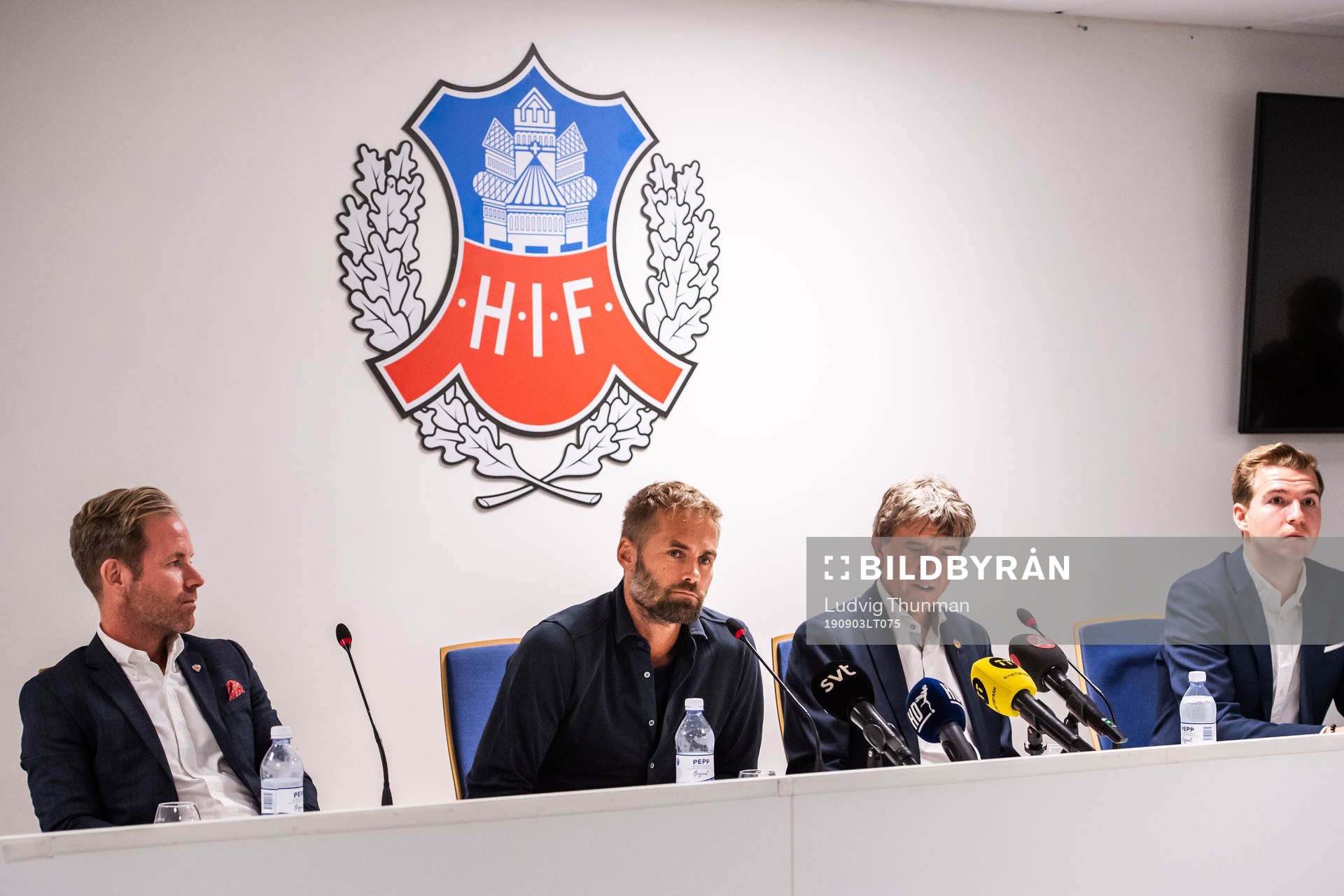 Administrativ chef Robin Lundgren, Olof Mellberg som