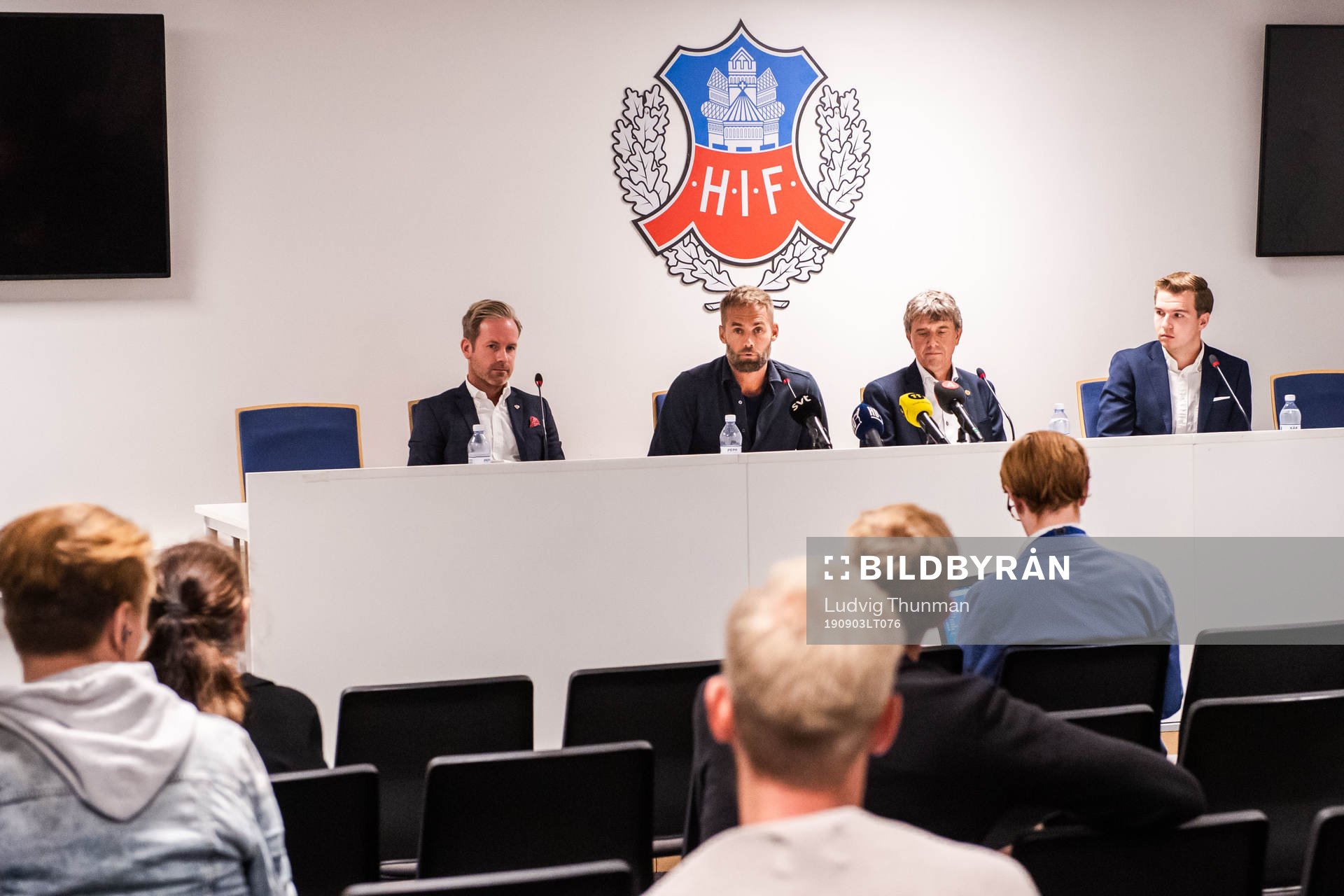 Administrativ chef Robin Lundgren, Olof Mellberg som