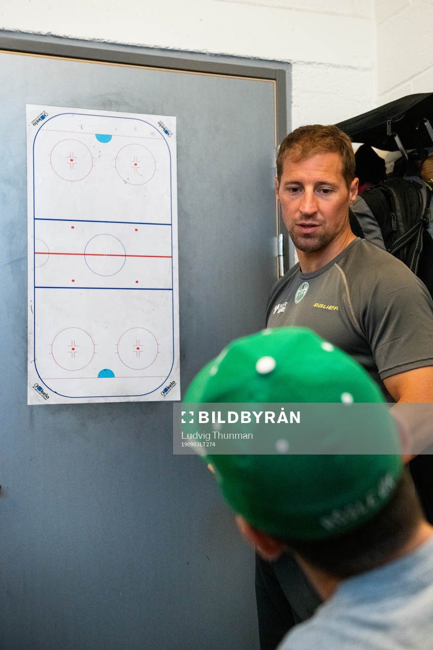 Tränare Cam Abbott och assisterande tränare Cory Murphy