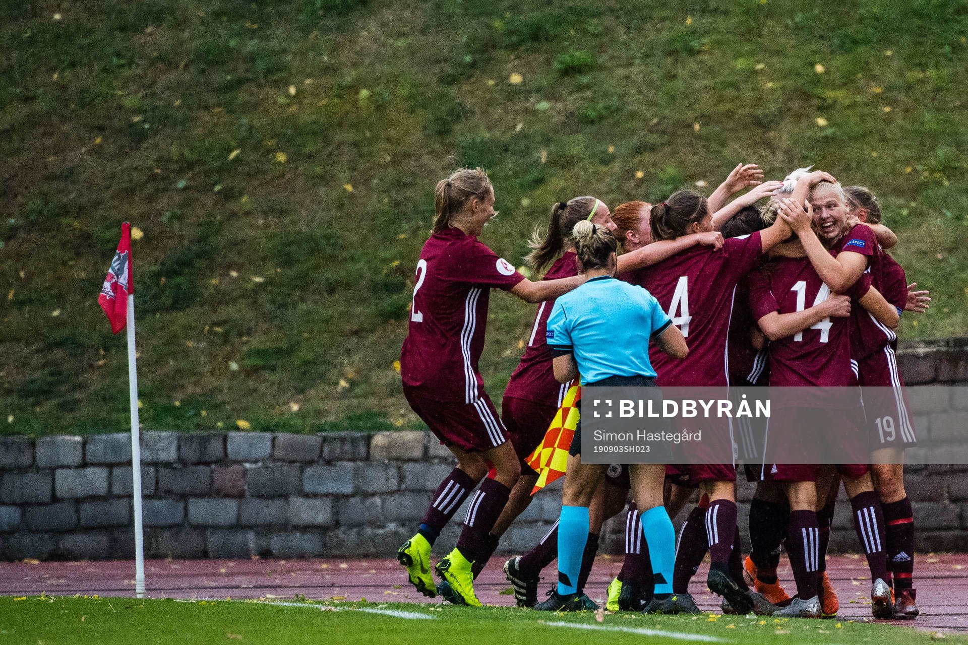 Players of Latvia celebrates 1-0