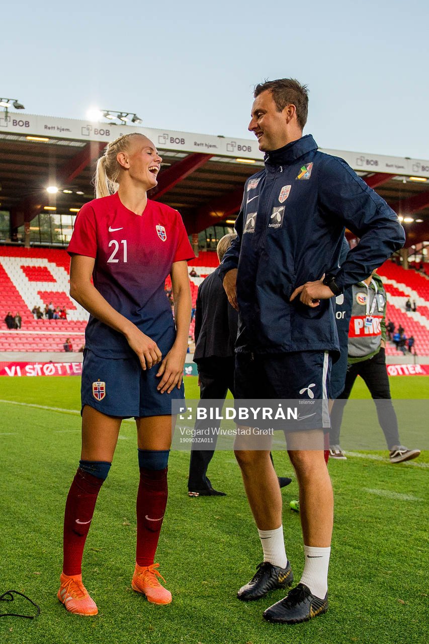 Karina Sævik of Norway and Roger Eskeland, goalkeeper
