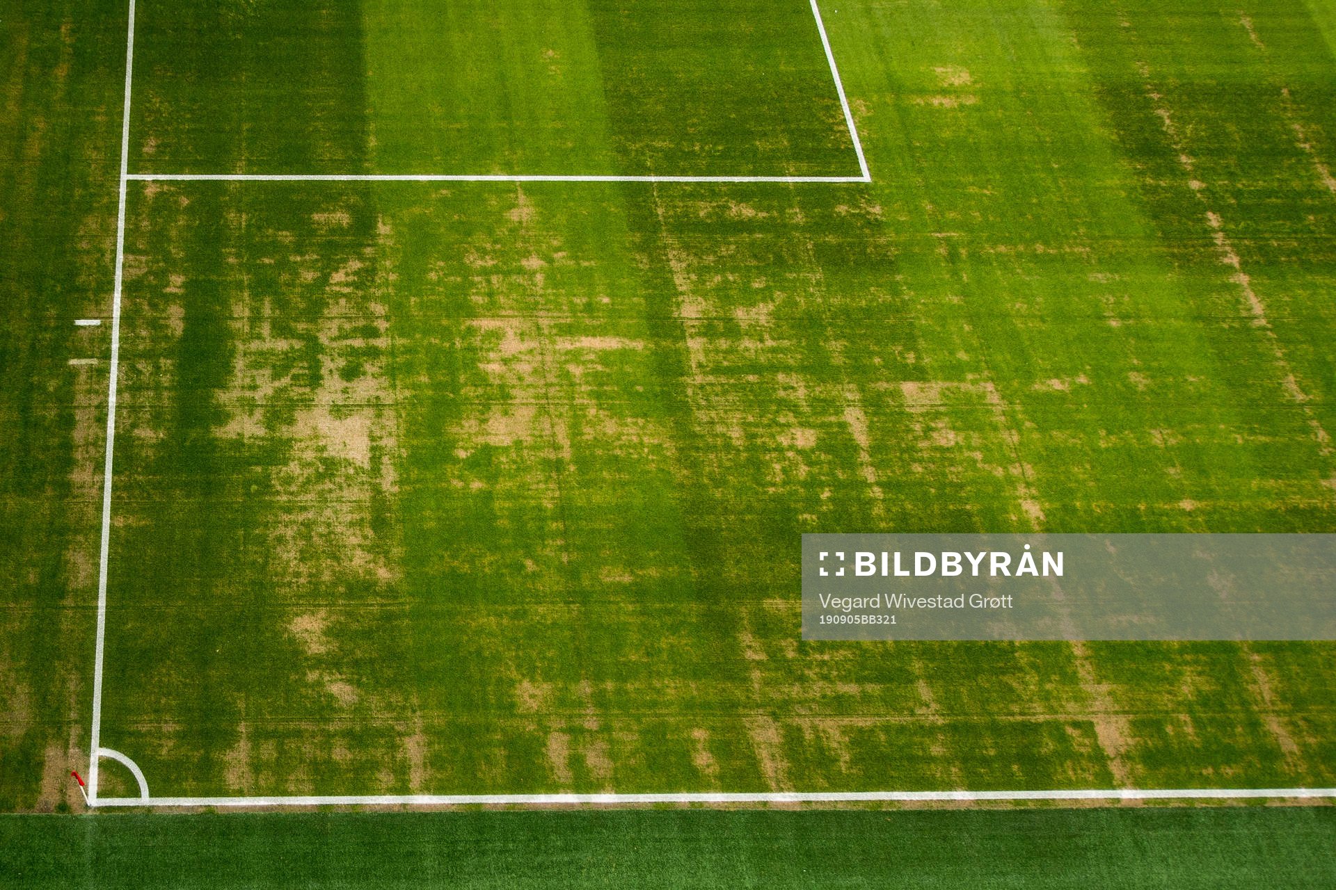 General view of the pitch at Ullevaal stadion