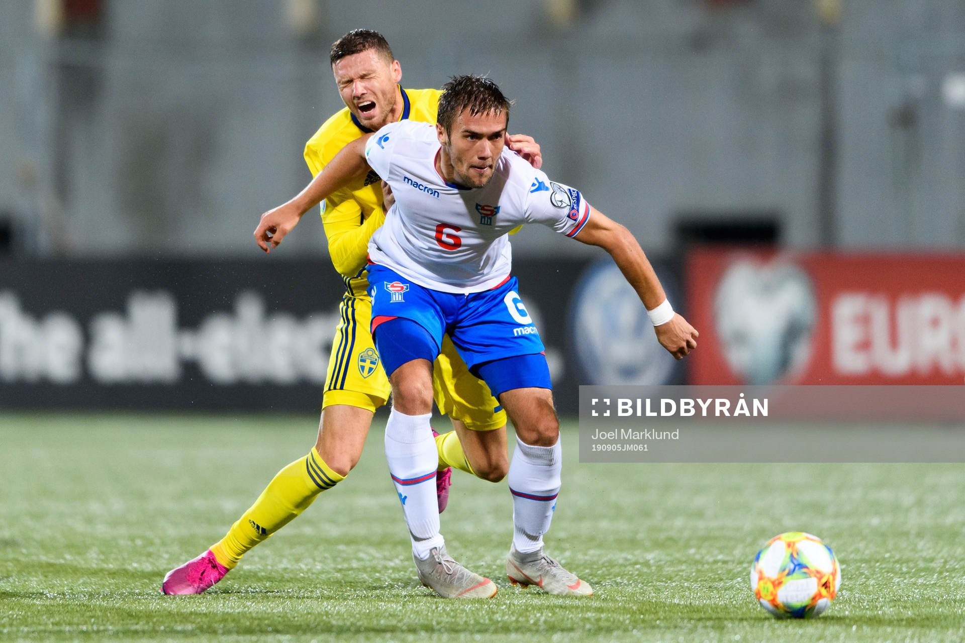 Marcus Berg of Sweden in a situation with Jakob Johansson