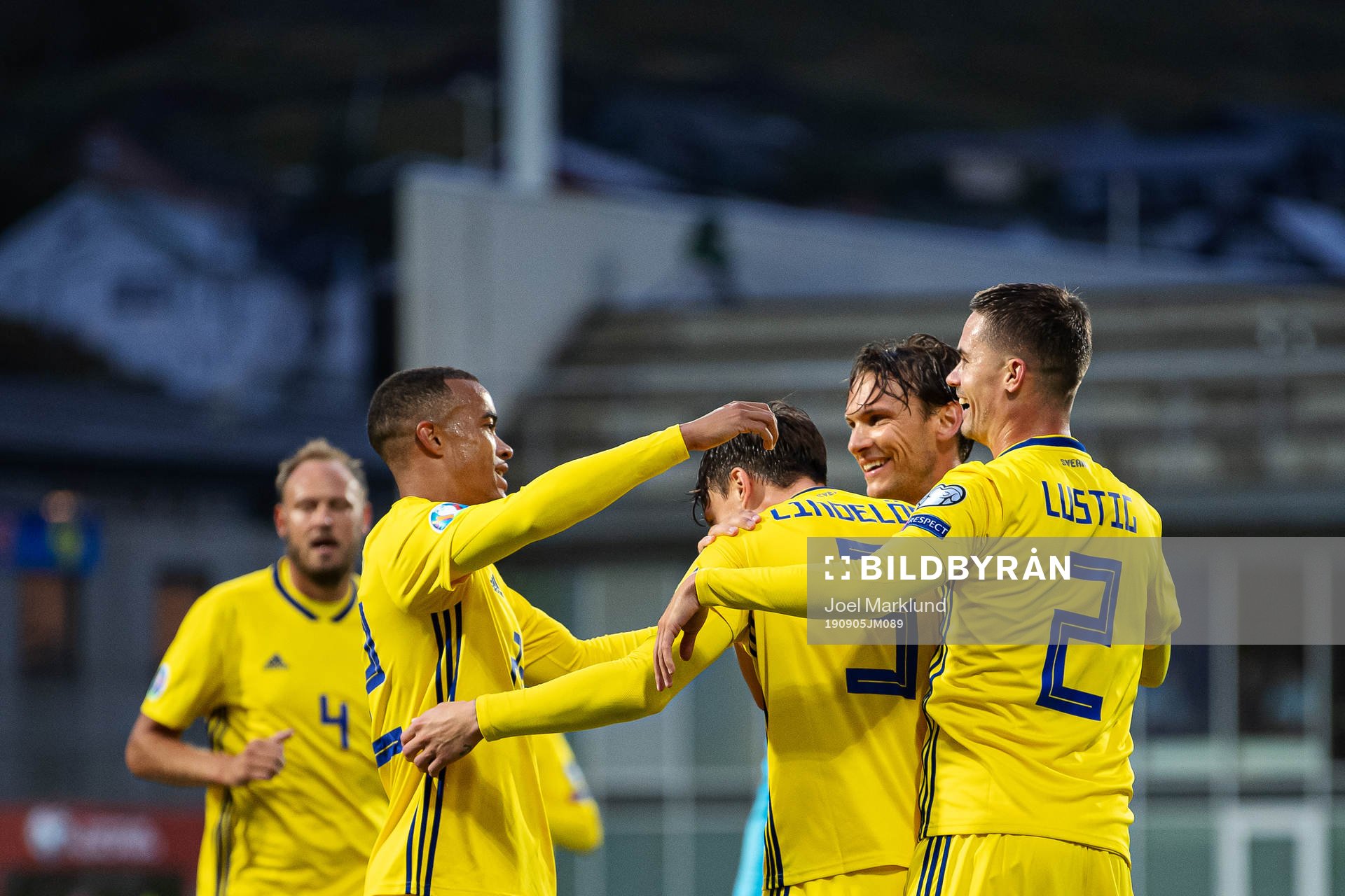 Robin Quaison, Victor Nilsson Lindelöf, Albin Ekdal and Mikael Lustig of Sweden celebrate the 0-3 goal during the UEFA Euro Qualifier football match between Faroe Islands and Sweden on September 5, 2019 in Torshavn.