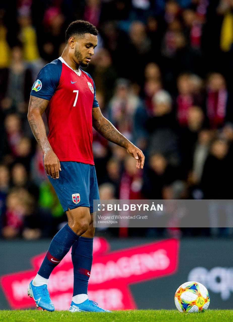 Joshua King of Norway prepares to take a penalty kick