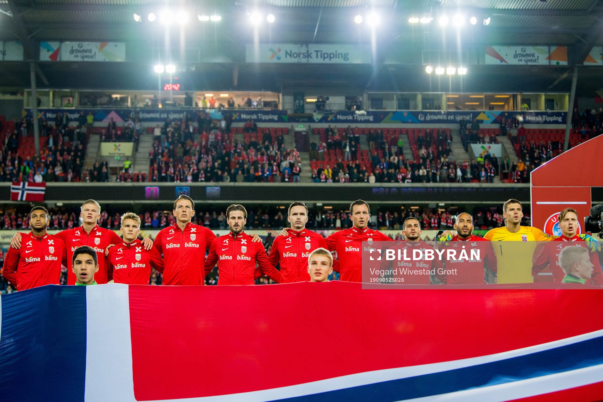 Joshua King, Erling Braut Haaland, Martin Ødegaard, Sander Berge, Håvard Nordtveit, Ole Kristian Selnæs, Even Hovland, Omar Elabdellaoui, Haitam Aleesami, goalkeeper Rune Almenning Jarstein and Stefan Johansen of Norway line up ahead of the UEFA Euro Qualifier football match between Norway and Malta on September 5, 2019 in Oslo.