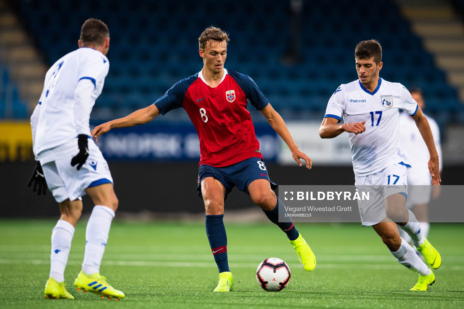 Emil Bohinen of Norway and Christos Hadjipaschalis of Cyprus