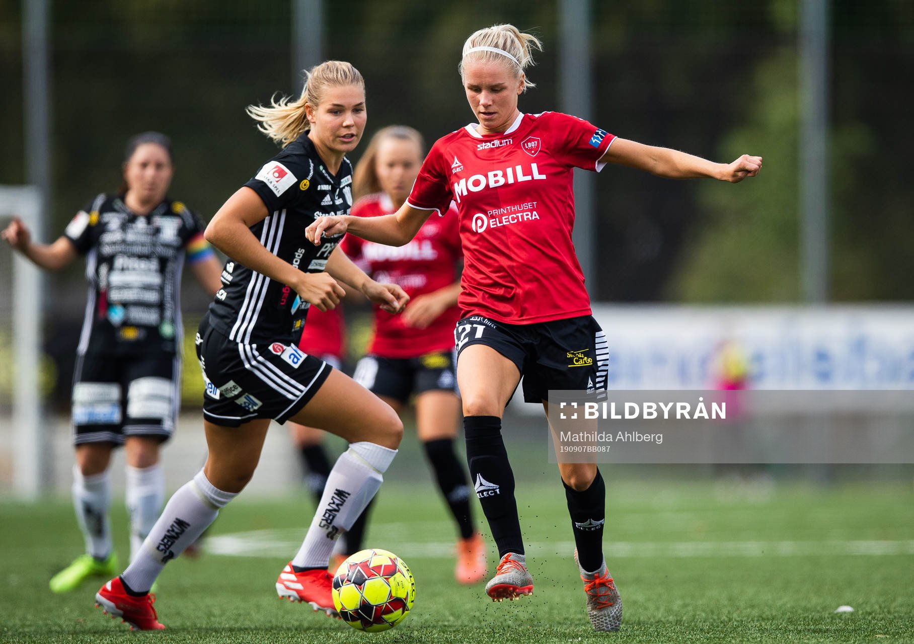 Piteås Nina Jakobsson och Limhamn Bunkeflos Nellie Lilja