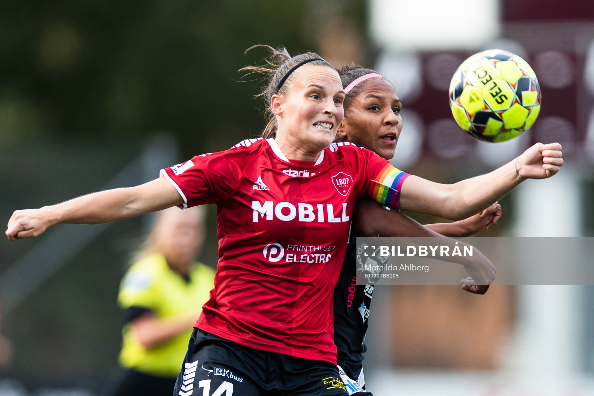 Limhamn Bunkeflos Erin Gunther och Piteås Madelen Janogy i