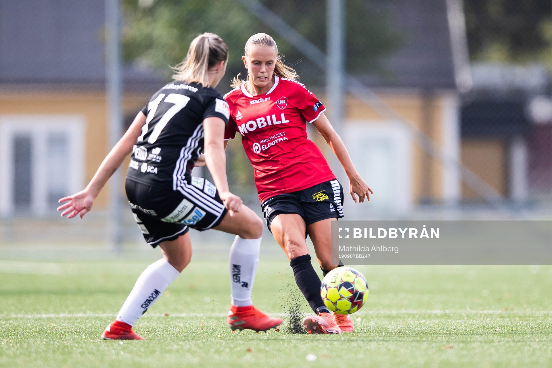 Piteås Selina Henriksson försvarar mot Limhamn Bunkeflos