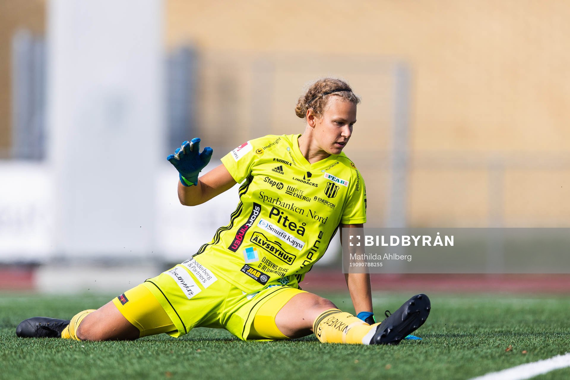 Piteås målvakt Cajsa Andersson deppar