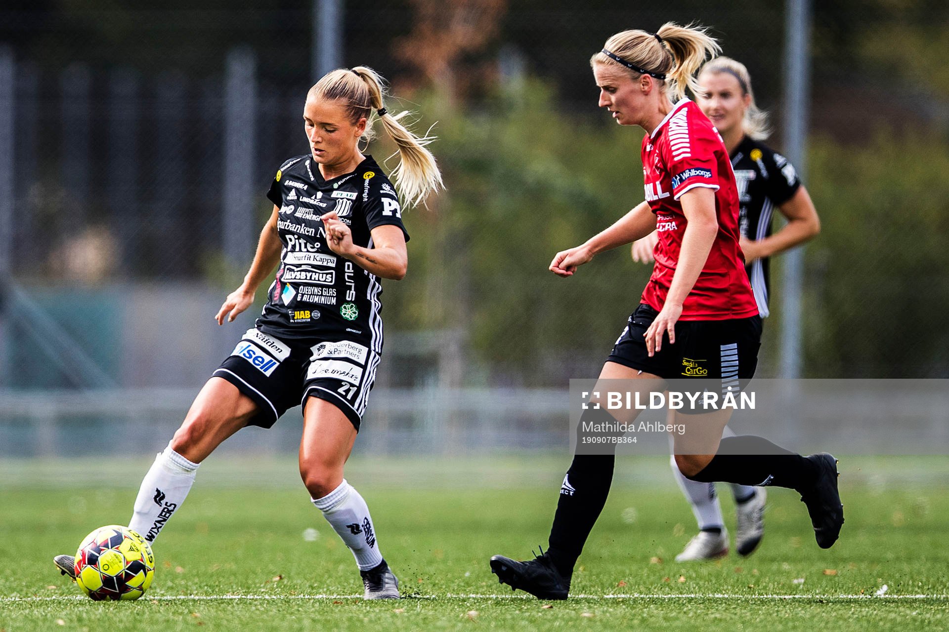 Piteås Ronja Aronsson och Limhamn Bunkeflos Maria Møller