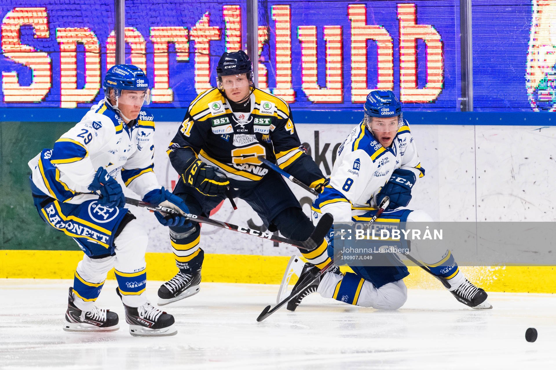 Leksands David Rundqvist och Filip Johansson i kamp