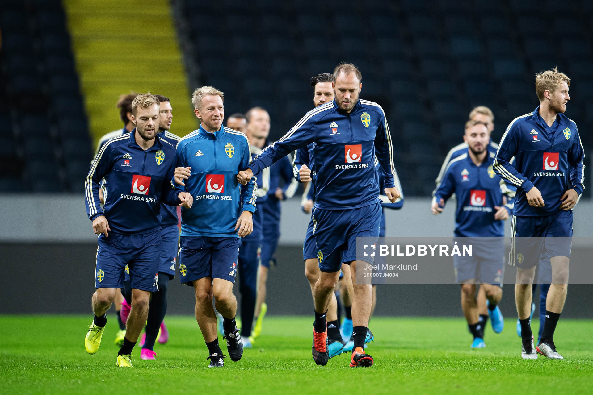 Sebastian Larsson and Andreas Granqvist of the Swedish
