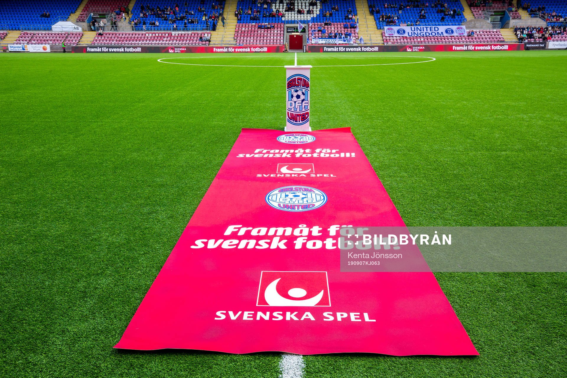 En röd matta från Svenska Spel