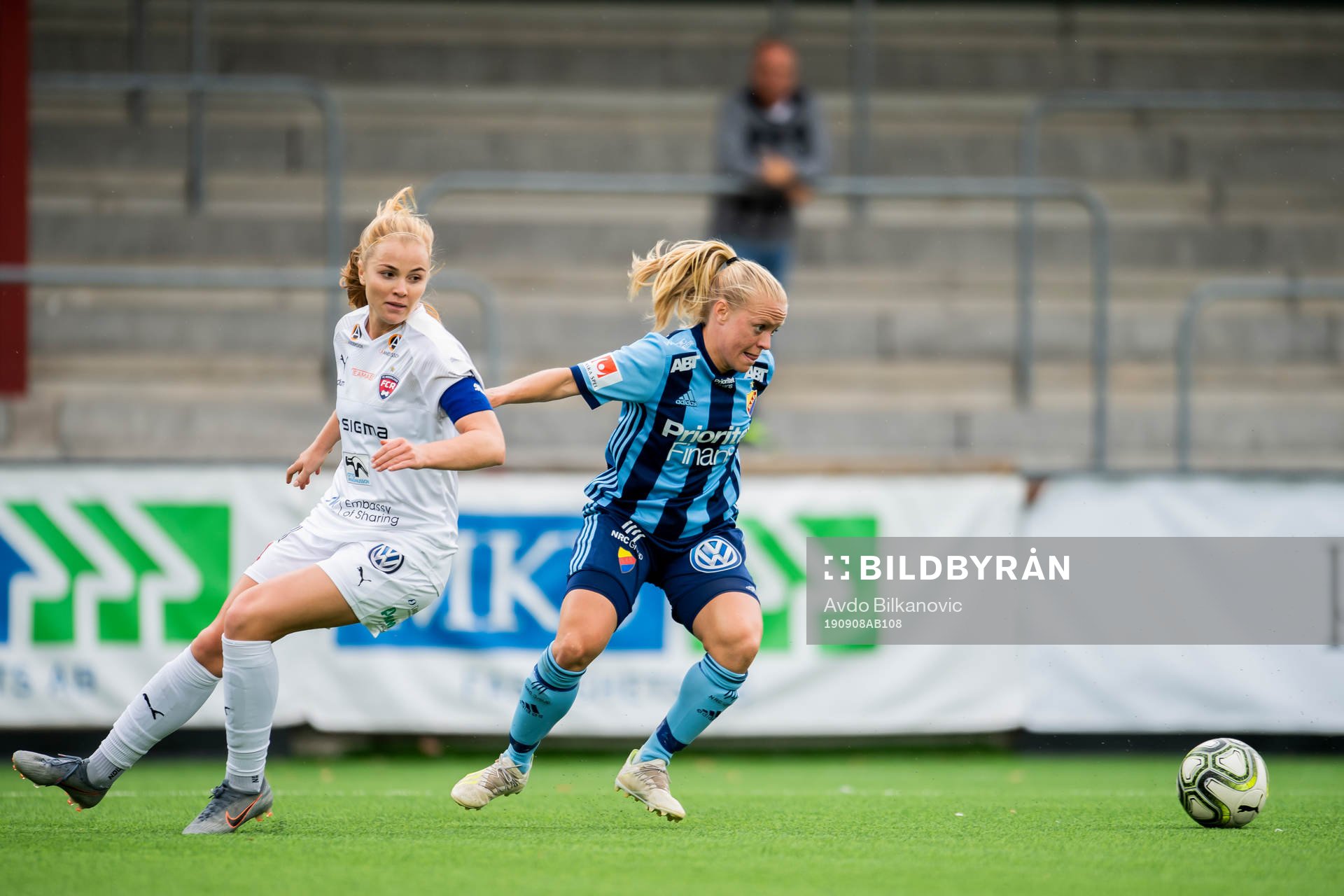 Djurgårdens Mia Jalkerud lurar Rosengårds Glodis Perla